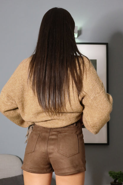 Short in Camoscio Marrone
