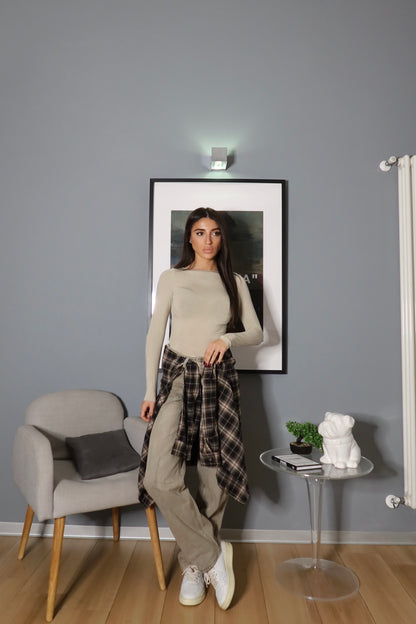 Maglia Basic (nero / bianco / beige / marrone / grigio)