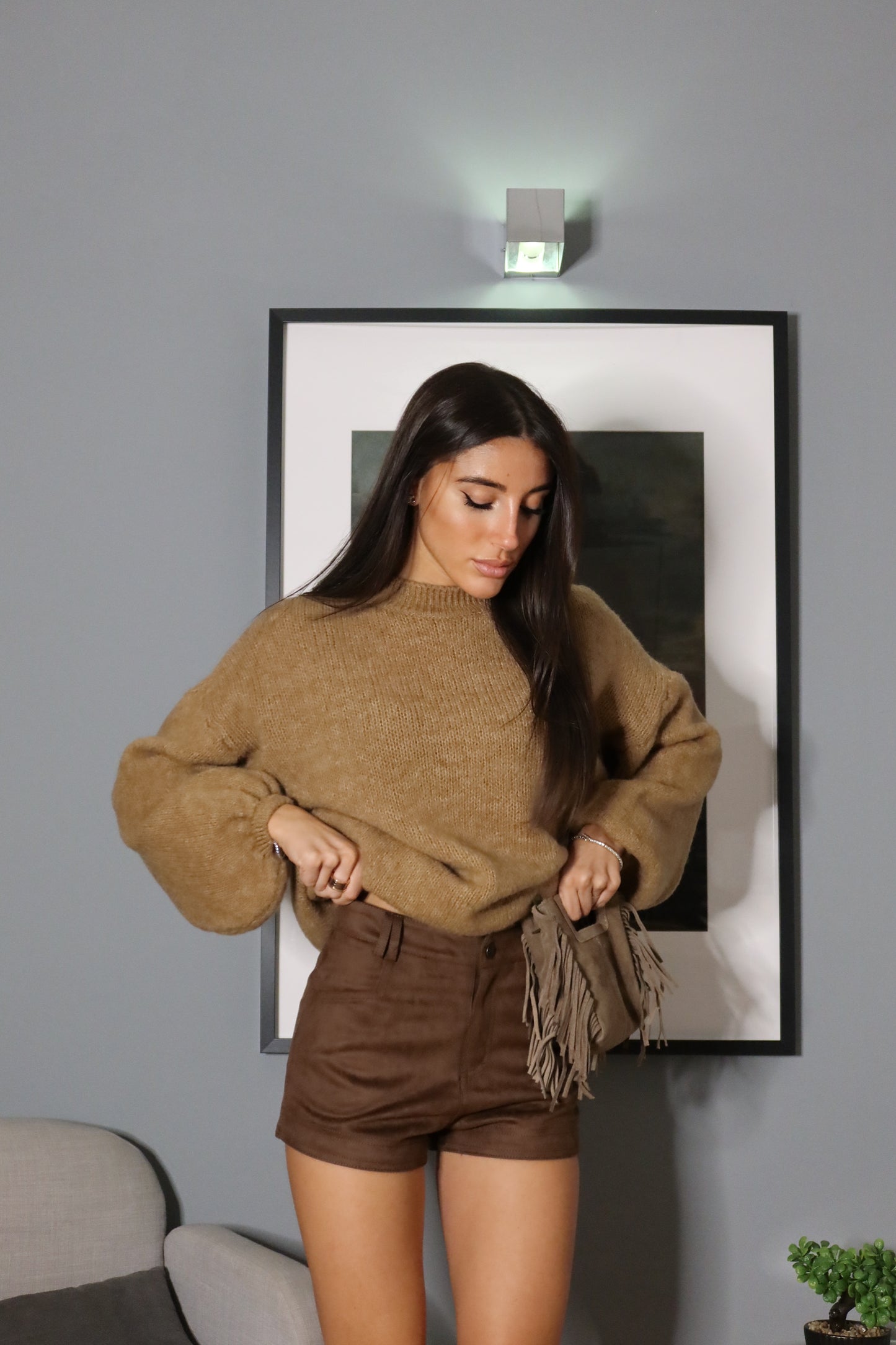 Short in Camoscio Marrone